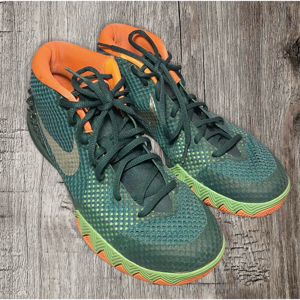 Nike‎ Kyrie 1 flytrap men’s sneakers. Size 9